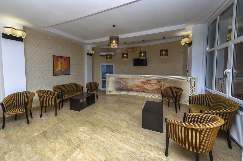 Sara'S Sons Hotel Băile Herculane Eksteriør billede