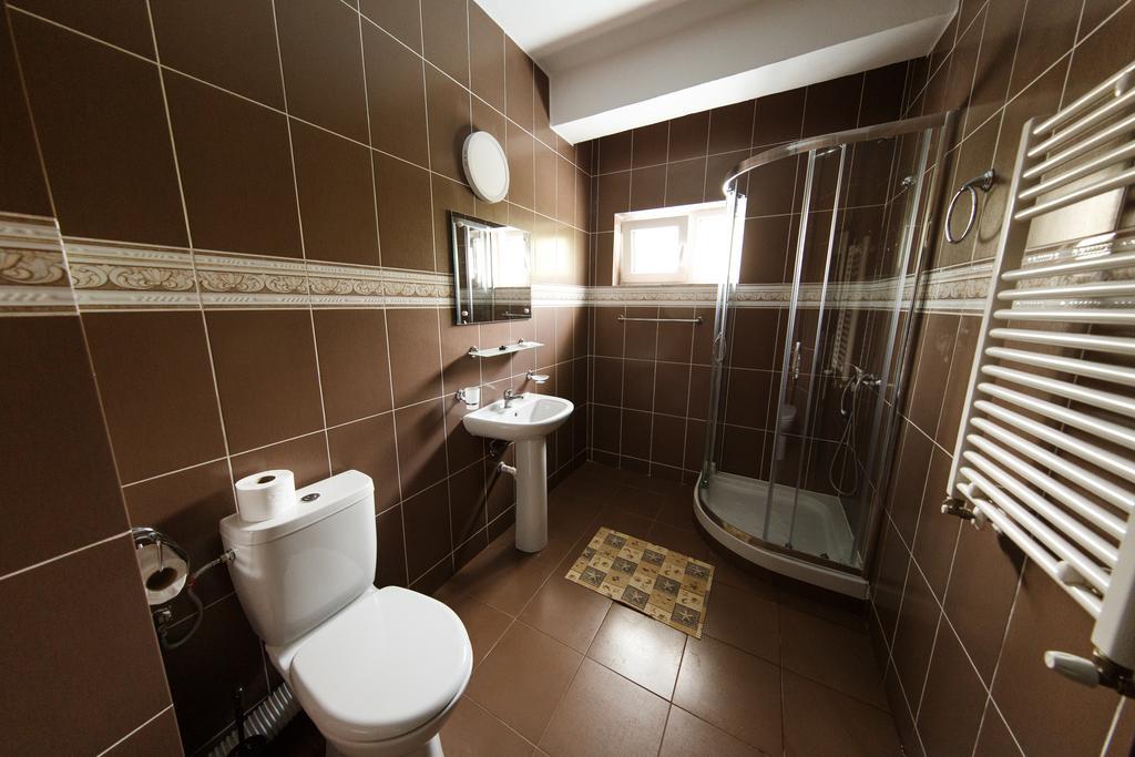 Sara'S Sons Hotel Băile Herculane Eksteriør billede